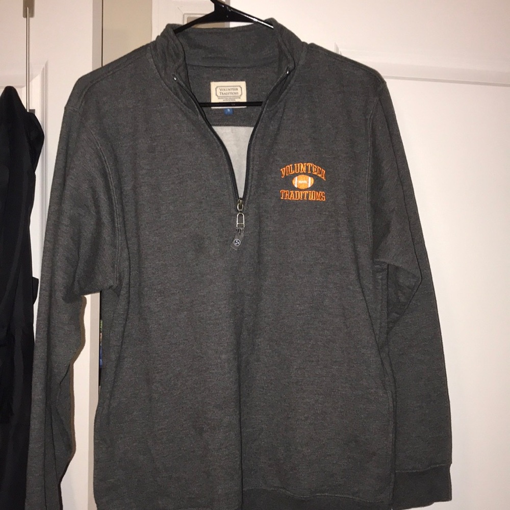 Gray Volunteer Traditions quarter zip